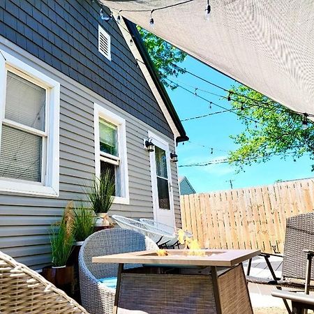 Little House On 47Th Apartamento Cleveland Exterior foto